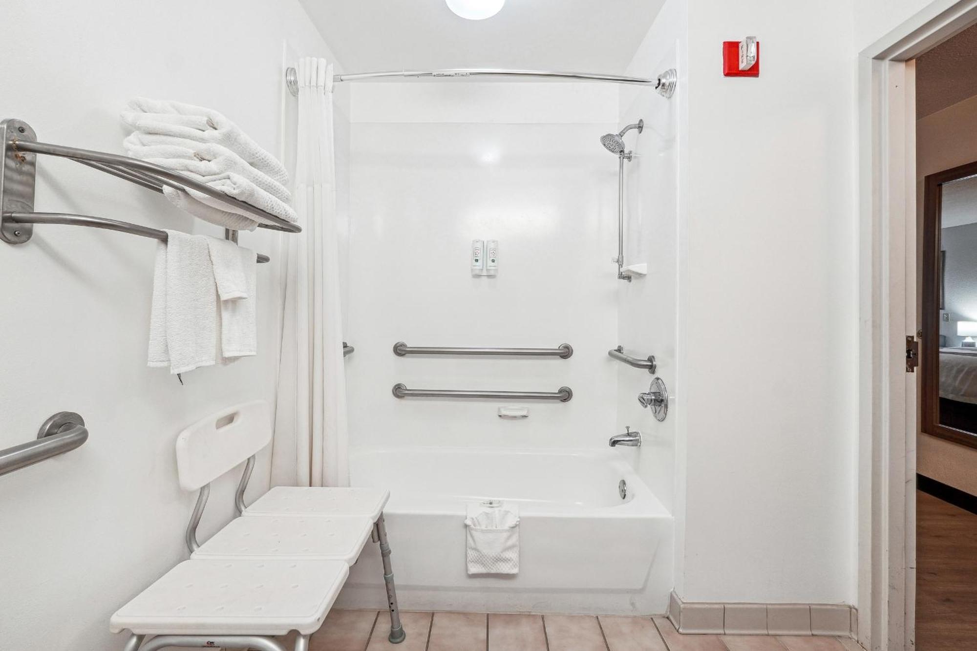 Quality Inn & Suites Dawsonville Εξωτερικό φωτογραφία