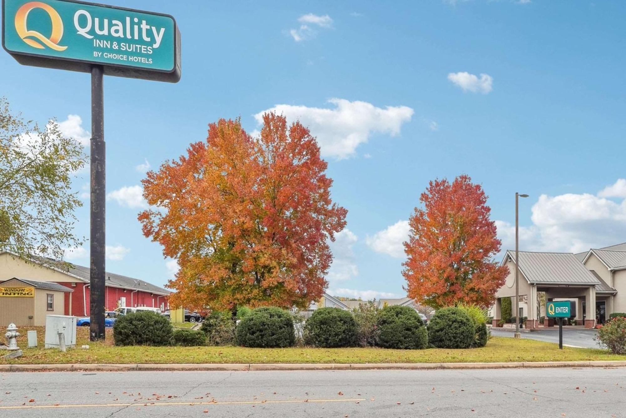 Quality Inn & Suites Dawsonville Εξωτερικό φωτογραφία